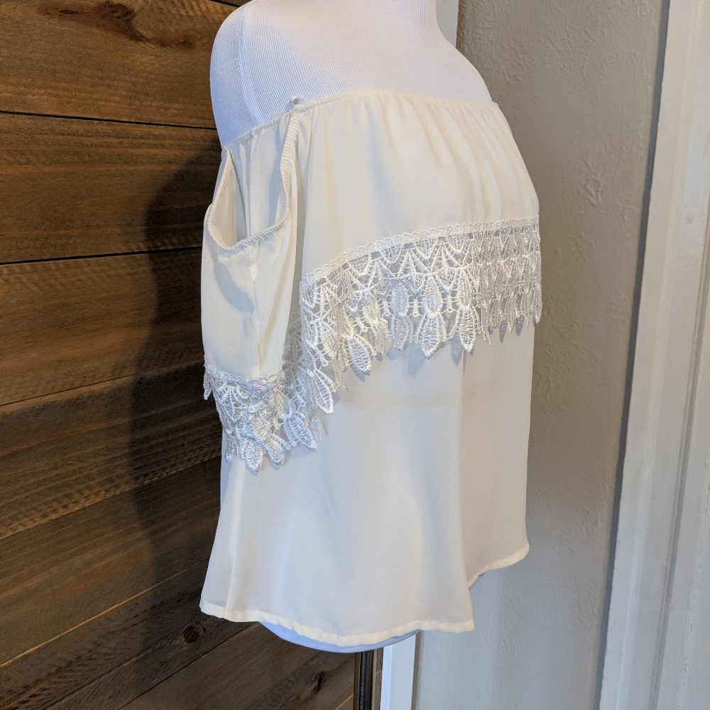 Off-shoulder top